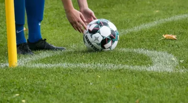 Piłka bez igły? Napompuj ją! Awaryjne triki krok po kroku