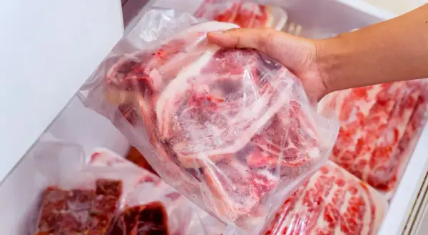 Ile mięso w zamrażarce? Maksymalne czasy i porady eksperta