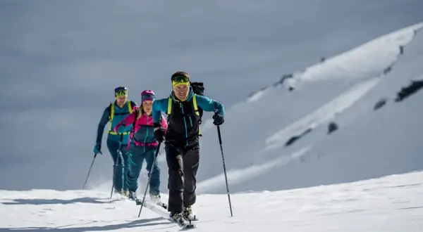 Las mejores botas travesía esquí: comodidad y rendimiento en montaña