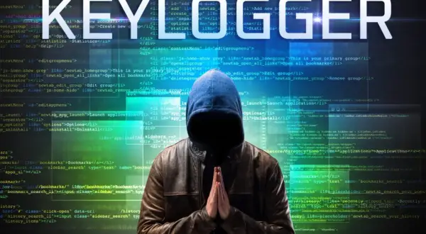 Haker w kapturze na tle kodu, symbolizuje zagrożenie. **Keylogger co to**? To program szpiegujący, który rejestruje każde naciśnięcie klawisza.