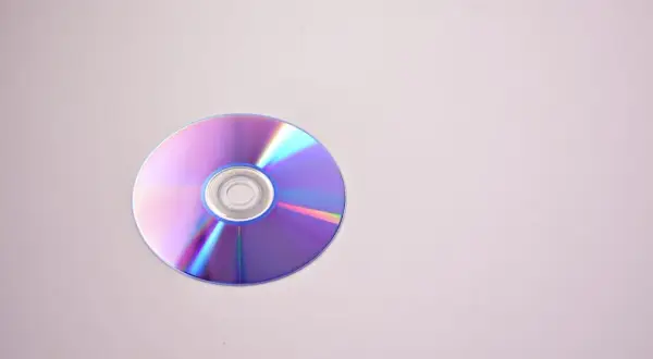 Porysowana płyta CD to nie koniec! Napraw ją sam lub u specjalisty.