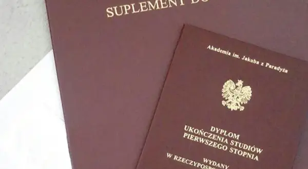 Skąd wziąć odpis dyplomu? Prosty sposób na szybkie uzyskanie dokumentu