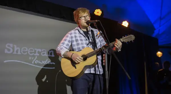 Na jakiej gitarze gra Ed Sheeran? Odkryj jego ulubione modele
