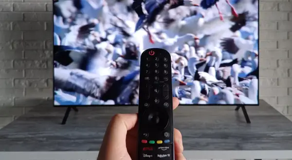 Ile wytrzymuje telewizor LED? Sprawdź, jak przedłużyć jego życie!