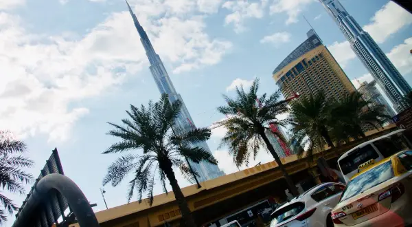 Gdzie jest najwyższy budynek na świecie? Zaskakujące fakty o Burj Khalifa