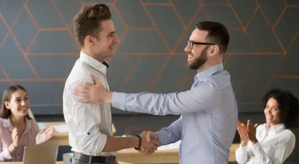 Motywacja Pracowników: Klucz do Sukcesu Firmy [Praktyczny Przewodnik]