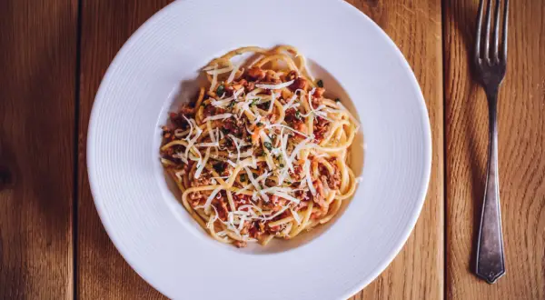 Masz sos bolognese? Odkryj 15+ dań poza spaghetti!