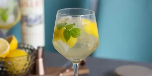 Jak przygotować idealny napój z Lillet Blanc i odkryć jego smak