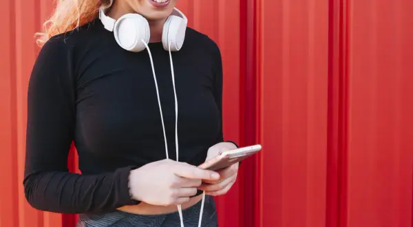 Nowe technologie a muzyka: od streamingu po wirtualne koncerty