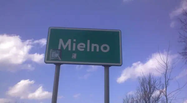 Gdzie jest Mielno? Odkryj jego wyjątkową lokalizację nad morzem