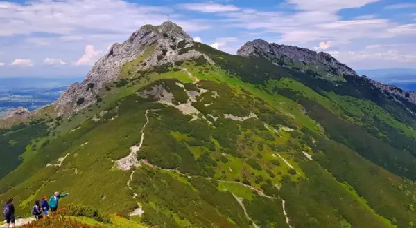 Najłatwiejszy szlak na Giewont? Bezpieczna trasa dla początkujących