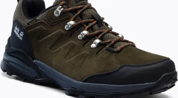 Buty trekkingowe Jack Wolfskin, znanej firmy z odzieżą outdoorową, w kolorze oliwkowym.