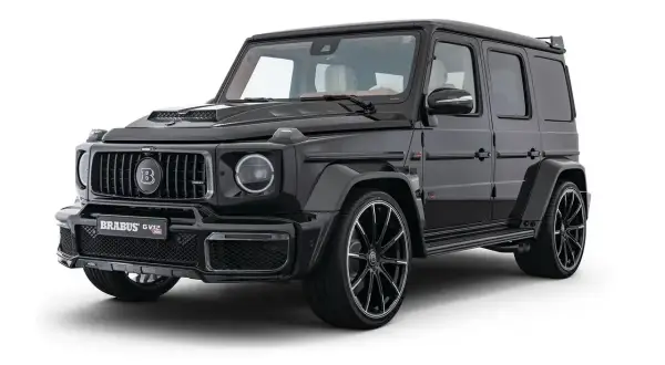Czarny Mercedes G klasa Brabus GV12 z masywnym grillem i felgami. Sprawdź jego imponującą mercedes g klasa brabus cena.