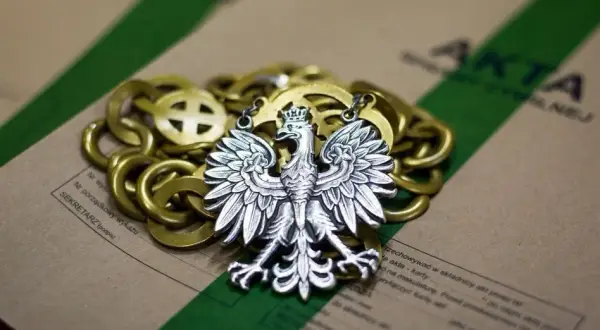 Czy wniosek o sprostowanie wyroku doręcza się drugiej stronie? Sprawdź!