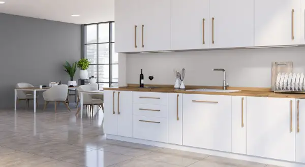 Jasnoszara kuchnia: Jaki kolor ścian wybrać? Inspiracje i porady