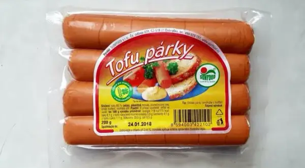 Gdzie kupić wegańskie parówki? Sprawdzone sklepy i oferty