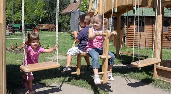Jak samemu zrobić plac zabaw dla dzieci - bezpieczne i tanie rozwiązania