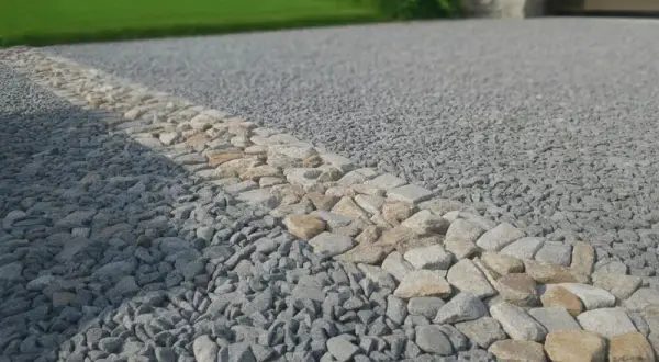 Jakie kruszywo na podjazd wybrać, aby uniknąć problemów z stabilnością?