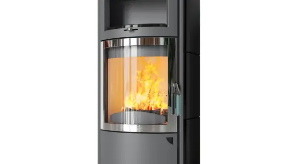 Moderner Hark Kaminofen mit sichtbarem Feuer, ein Produkt, das die Stiftung Warentest überzeugen könnte.