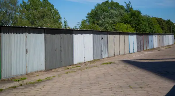 Ile kosztuje wynajem garażu? Ceny w różnych miastach w Polsce