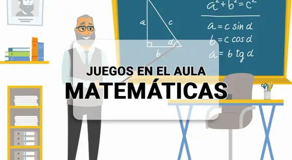 Un profesor sonriente explica fórmulas matemáticas en una pizarra, con estanterías y un retrato. ¡Son juegos de mates!