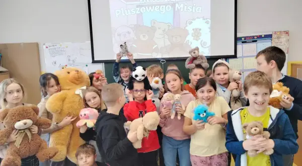 Dzień pluszowego misia w przedszkolu – kiedy i jak go świętować?