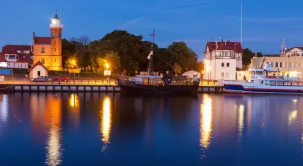 Ustka – w jakim województwie leży to popularne nadmorskie miasto?