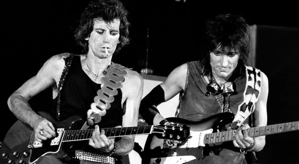 Historia gitary elektrycznej: Od cichej do ikony rocka