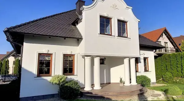 Ile kosztuje elewacja budynku? Sprawdź ceny i ukryte koszty