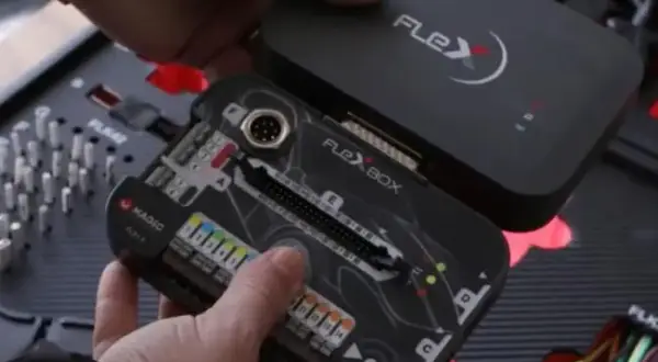 Chip tuning: Samodzielny montaż Powerboxa czy Remap ECU? Wybierz mądrze