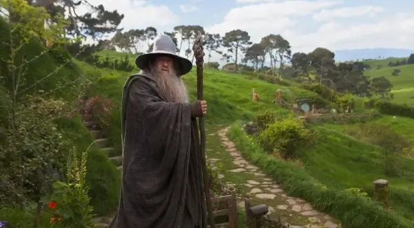 Recenzja Hobbita: Czy warto wyruszyć w tę ponadczasową podróż?