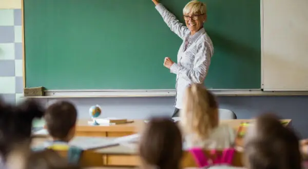 Kto kontroluje fundusz socjalny w szkole? Kluczowe informacje i zasady