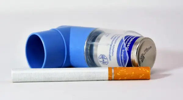 Inhalator i papieros. Czy to pochp co to?
