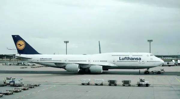 Lufthansa ile wcześniej na lotnisku? Czas, który oszczędzi stres