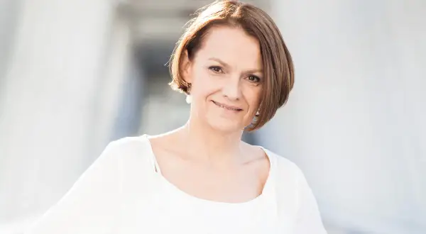 Ile ma lat Maria Stepan? Brak informacji o jej wieku.