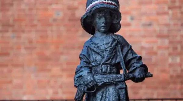 Mały powstaniec wiersz – historia dzieci walczących o wolność