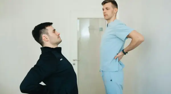 Fizjoterapeuta: ile kosztuje wizyta? Cennik, NFZ i jak wybrać?