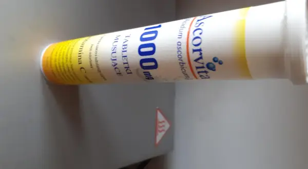 Ascorvita 1000 mg: Lek czy suplement? Rozwiej wątpliwości!