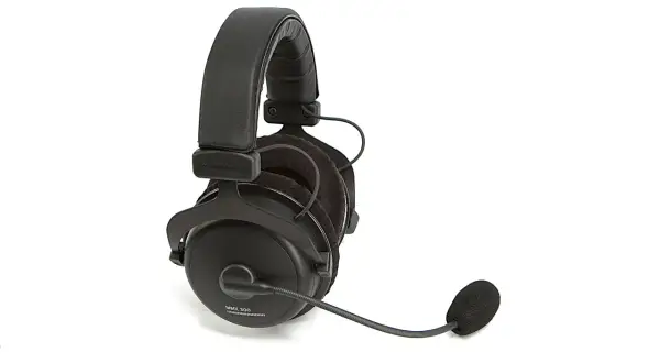 Beyerdynamic MMX 300 Headset mit Mikrofon, bereit für den Test.