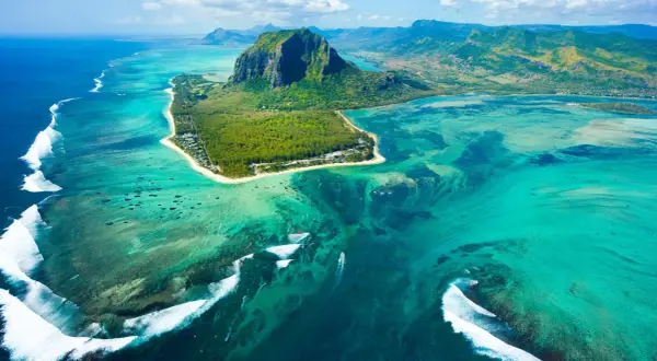 Mauritius pogoda kiedy jechać: unikaj deszczu i ciesz się słońcem