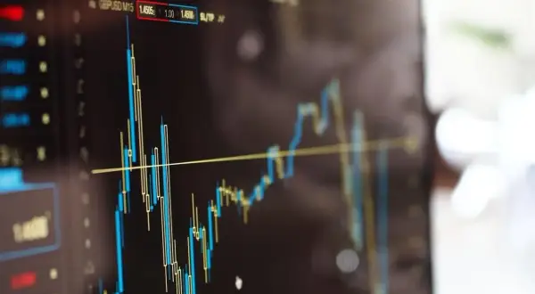 Kim jest broker i jak jego rola wpływa na Twoje transakcje?