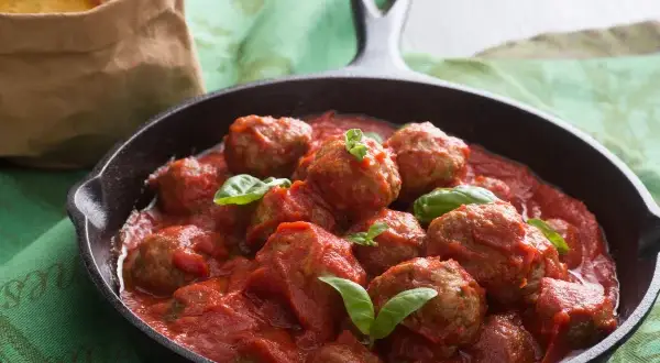 Secondi Piatti Autunnali: Ricette Facili e Gustose (Stile Giallo Zafferano)