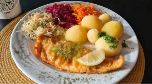 Gdzie na dobry obiad w Darłówku? Przewodnik po smakach Bałtyku!