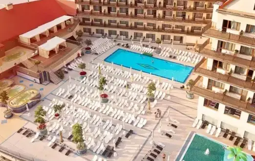 Hotel Gołębiewski w Wiśle – kiedy powstał i co warto wiedzieć