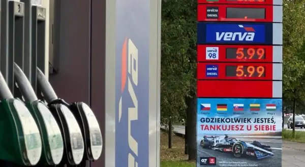 Ceny paliw w Polsce: wykres 10 lat? Nie, to aktualne ceny na dystrybutorach. Diesel i benzyna 95 po 5,99 zł.