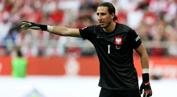Kamil Grabara zarobki - szokujące kwoty piłkarskich kontraktów w Bundeslidze