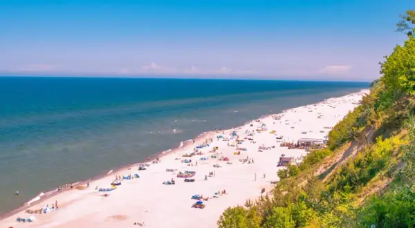 Co zwiedzić w Jastrzębiej Górze? Najlepsze atrakcje na weekend
