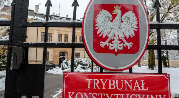 Trybunał Konstytucyjny: Kiedy powstał i jak zmieniała się jego rola?