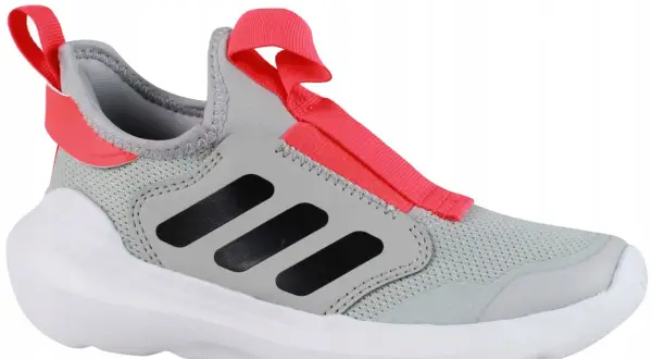 Szary but dziecięcy Adidas z różowymi elementami i trzema czarnymi paskami.