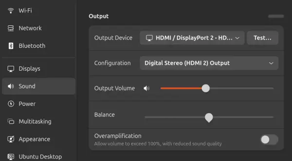 Ustawienia dźwięku pokazują, że **czy DisplayPort przesyła dźwięk** jest możliwe, wybierając HDMI/DisplayPort jako urządzenie wyjściowe.